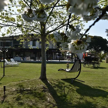 Isabella Aparthotel